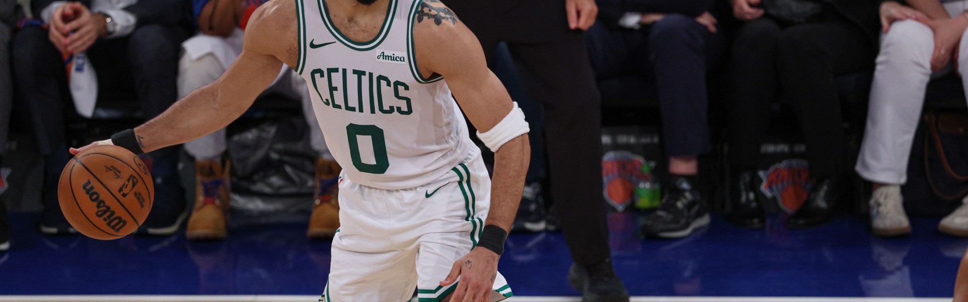 体育赛事-东部第三！队记：塔图姆计划在二月和三月全力以赴 争取早日复出