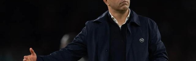 斯洛特：逆转获胜给予全队信心 这比登顶更重要